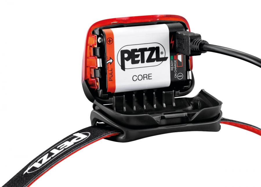 Фонарь налобный PETZL ACTIK CORE Black